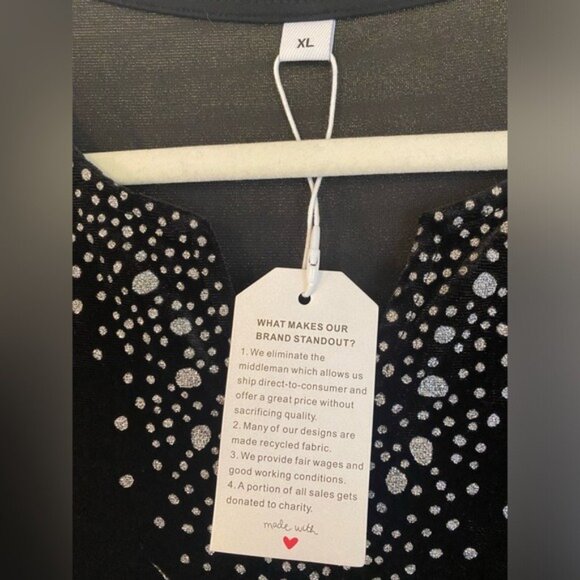 NWT Black Velour Cold Shoulder Maxi Dress With Star Embellishments Size XL - Picture 6 of 9